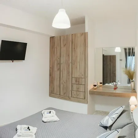 Taxiarchis House Apartment *