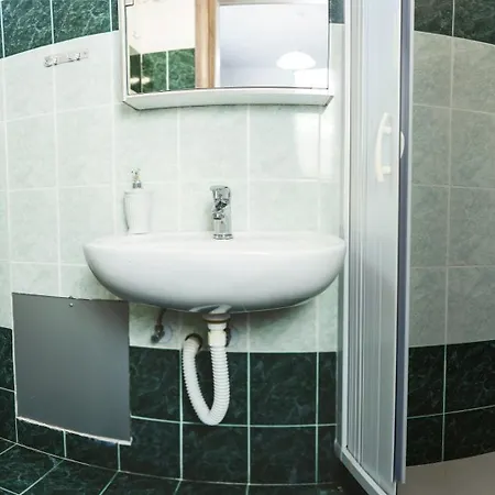 Taxiarchis House Apartment