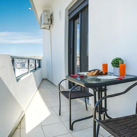 Taxiarchis House Apartment *